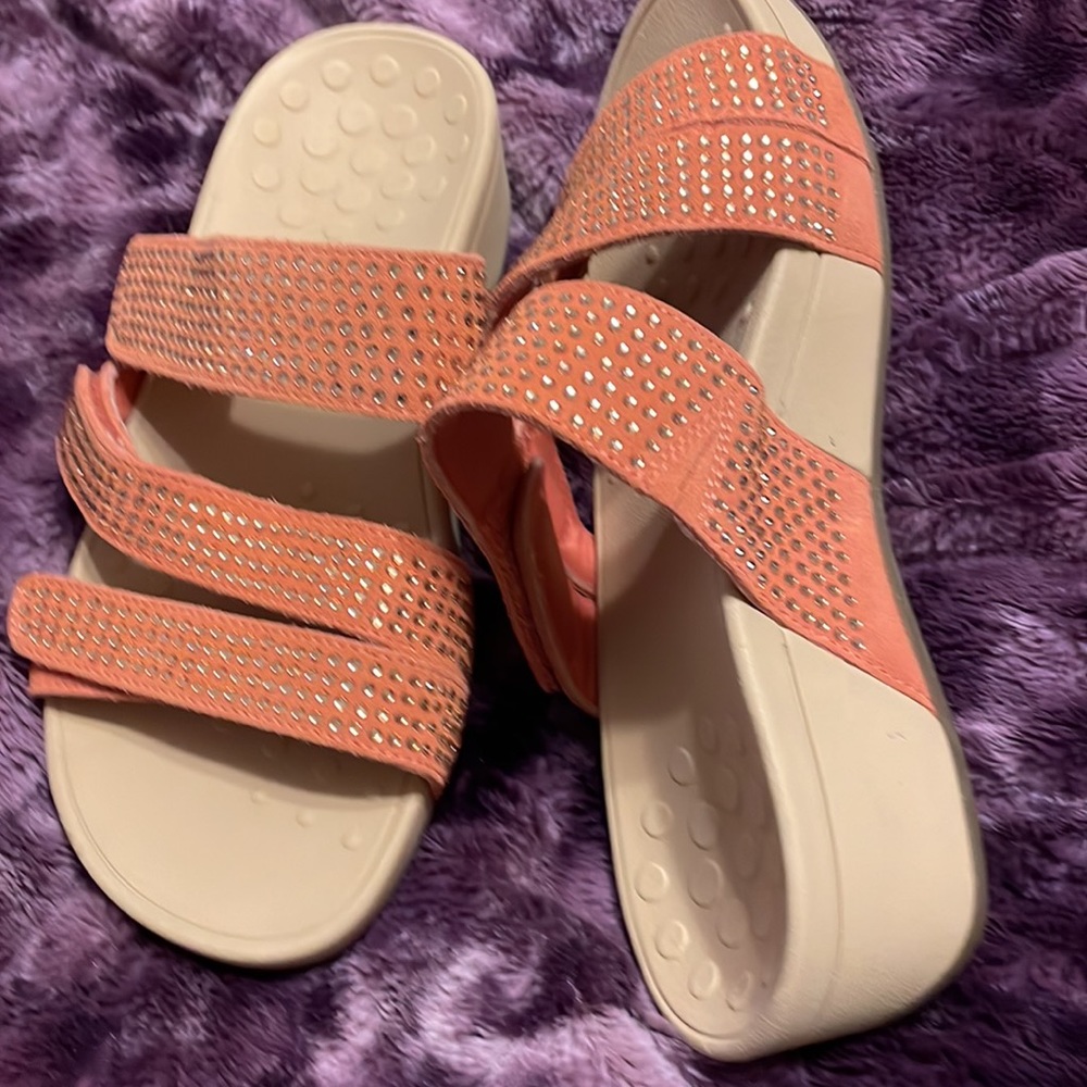 Vionic sandals!! - Picture 3 of 3